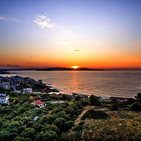 Dreamy View Inn Chrissi Akti Chania Exterior foto