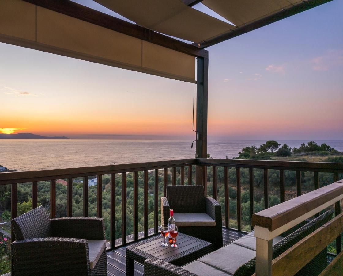 Dreamy View Inn Chrissi Akti Chania Exterior foto